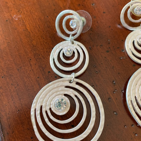 Earrings - Picture 2 of 3